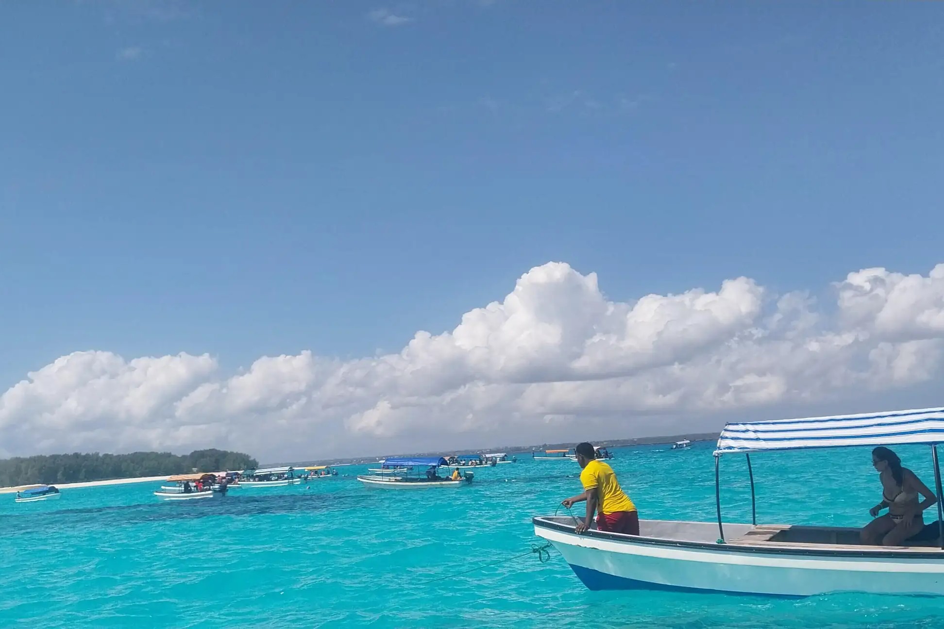 Mnemba Island Dolphins Snorkeling 03